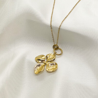 Collier Izar